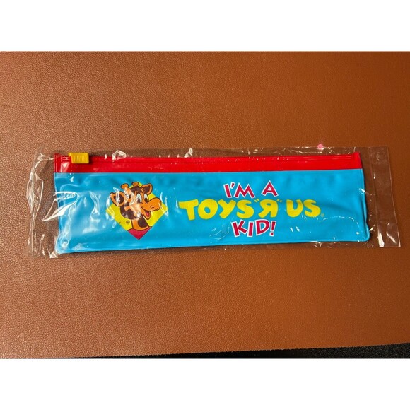 Vintage 1995 Toys R Us Geoffrey Giraffe Pencil Case - Picture 1 of 4
